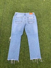 Load image into Gallery viewer, Tommy Hilfiger Crazy jean boys size 14-16years
