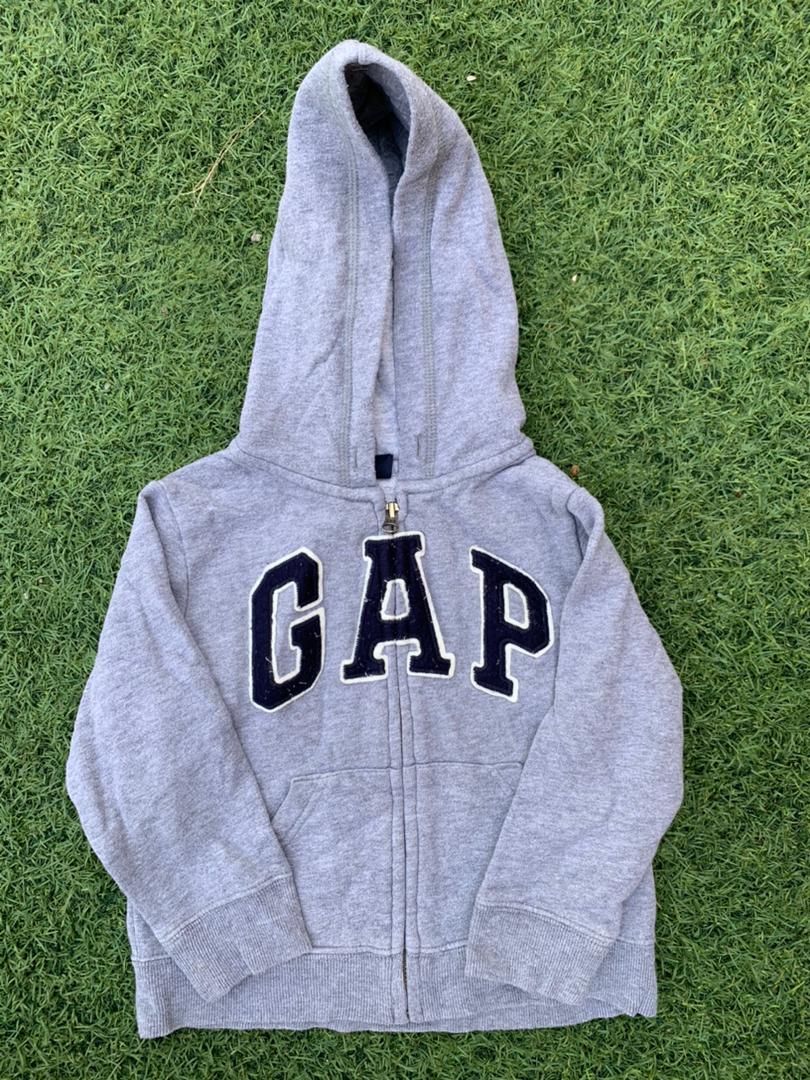 Gap grey cardigan size 4years