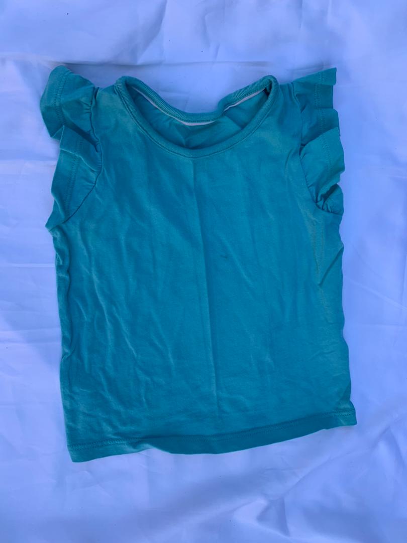 Green baby top size 6-18months