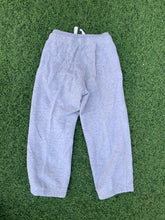 Load image into Gallery viewer, Grey joggers size 6years
