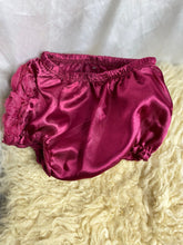 Load image into Gallery viewer, Pom-poms Burgundy baby girls pant size 6-24 months
