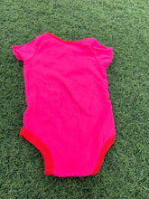 Load image into Gallery viewer, I’m in charge pink bodysuit size 4-8months
