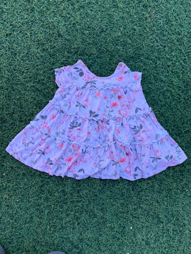 Multicolored baby top size 6-9months