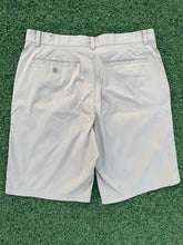Load image into Gallery viewer, Nike cream short size 15-16years
