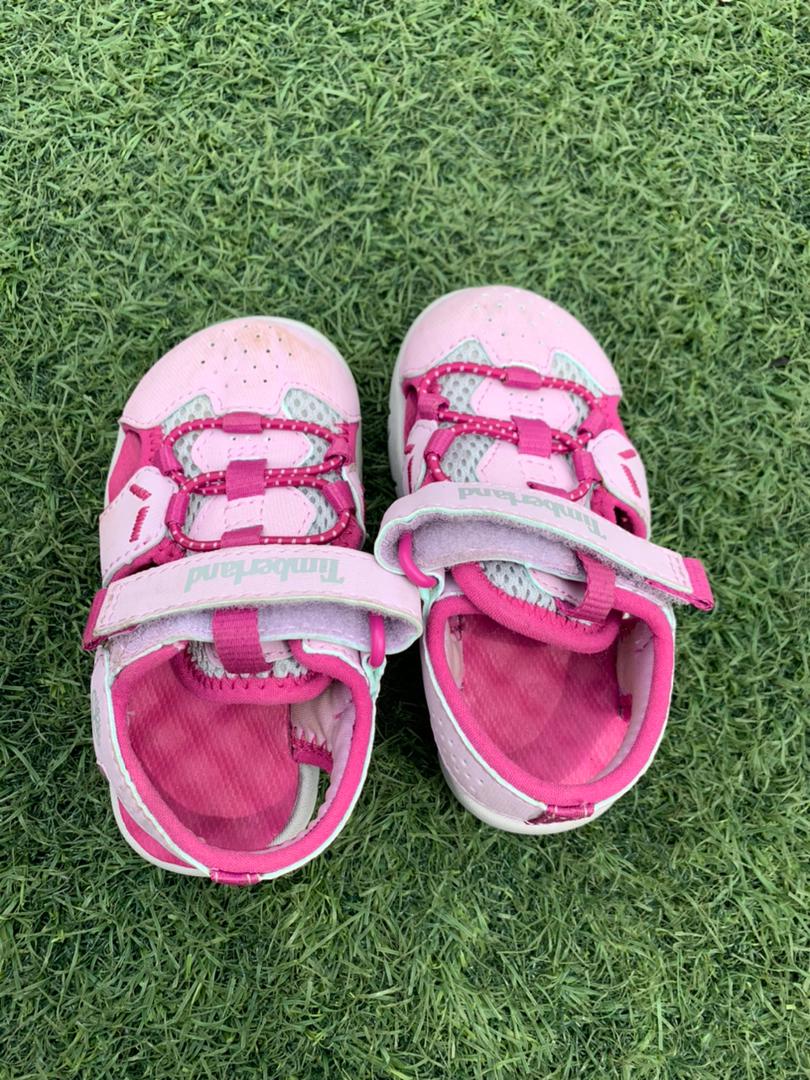Pink timberland girl sandal size 25 EU Toddler