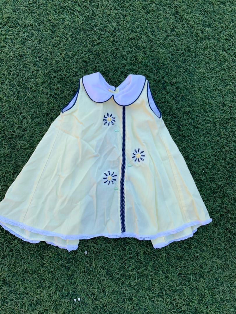 Macy Yellow and white collar dress size 6-9 months